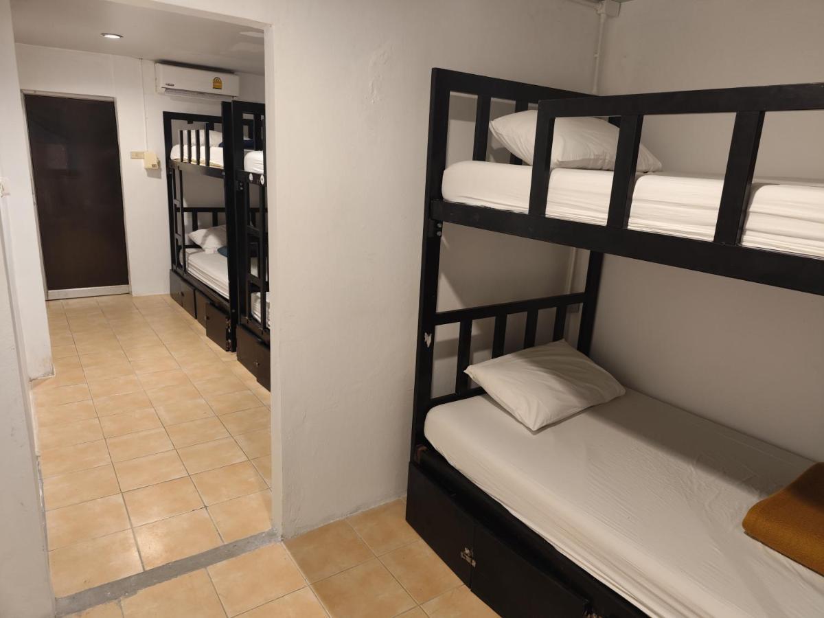 Blanco Central Phi Phi Don Exterior photo